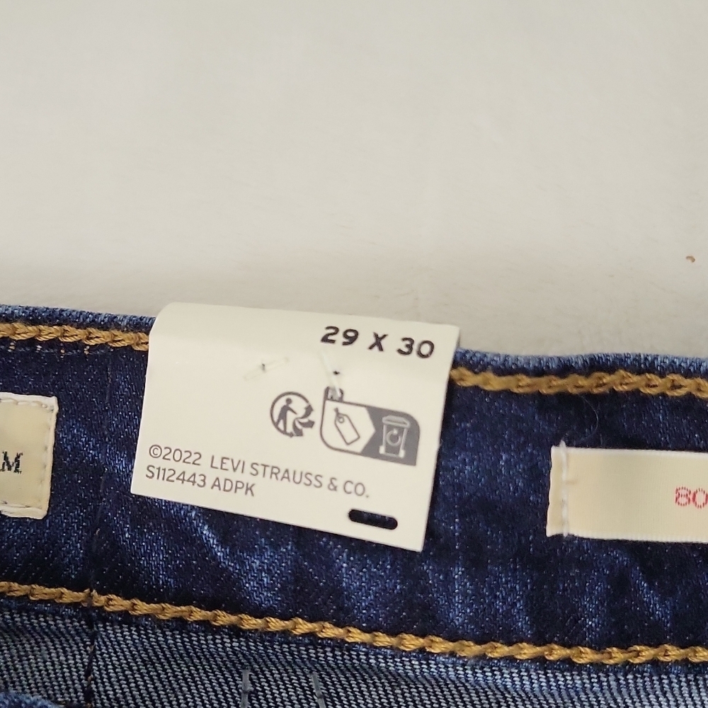 Levi's Premium Mom Jeans Relaxed Fit High Rise Stretch Blue Dark Wash Women's - Picture 8 of 16